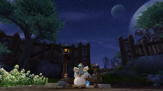 十点半下班回来洗碗洗衣服，老婆在床上刷抖音陪娃睡觉，我应该怎么想合适?